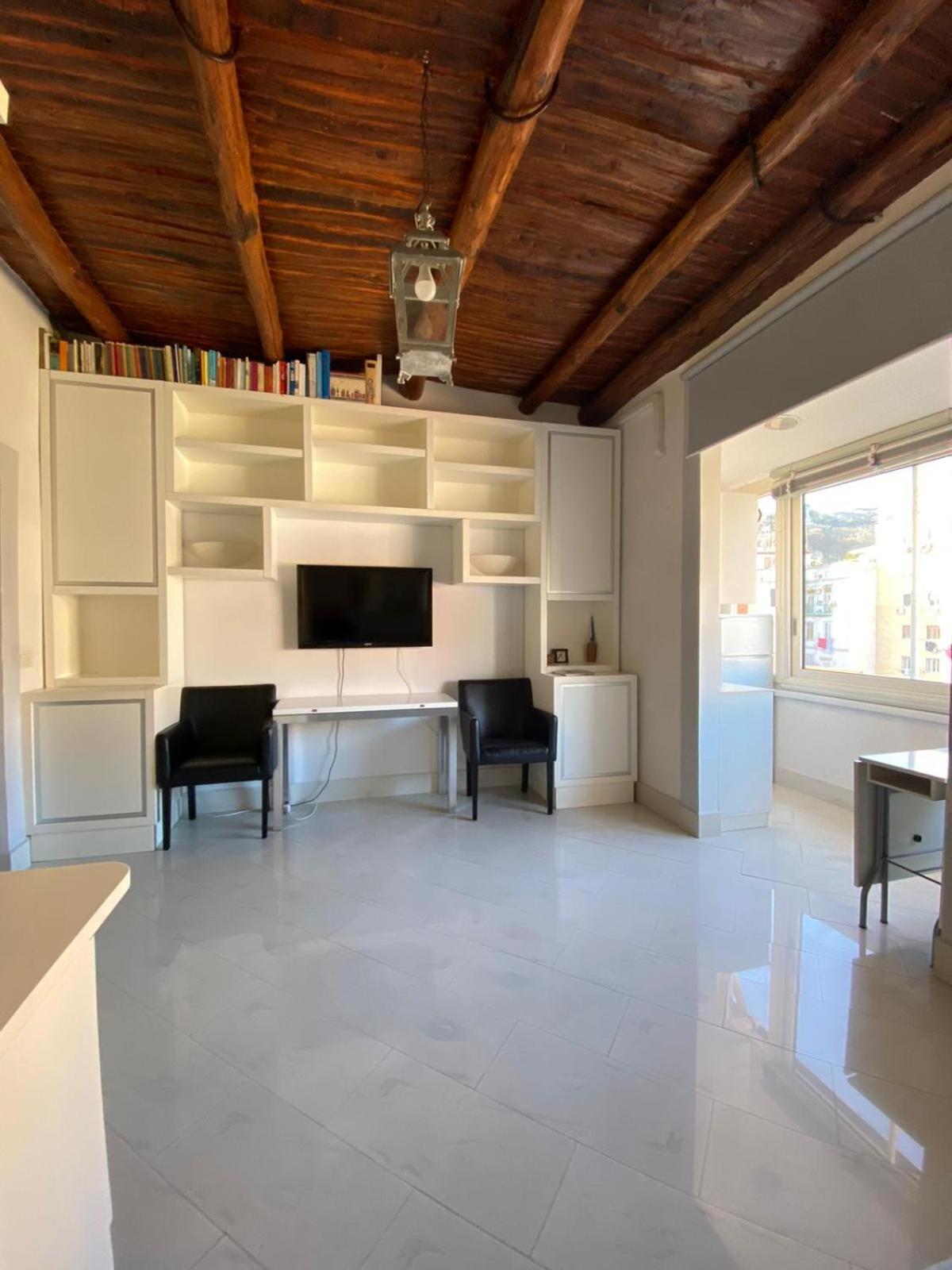 Attico Mergellina Apartment *